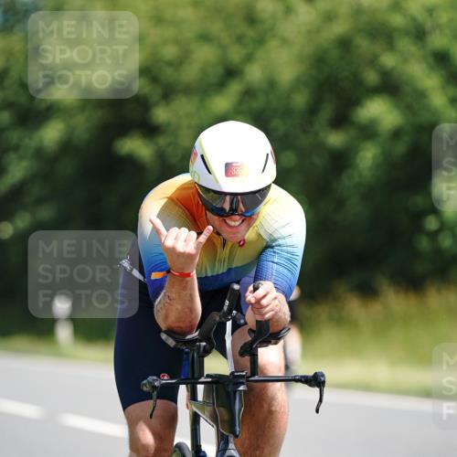 21.06.2026 - Viking Triathlon Michael Burmester http://msf.ph/oto/9864156 21.06.2026 11:46:22 Radfahren 87, 95, 181, 181, 295, 335, 355, 409, 462, 567, 649, 649, 664 meine-sportfotos.de