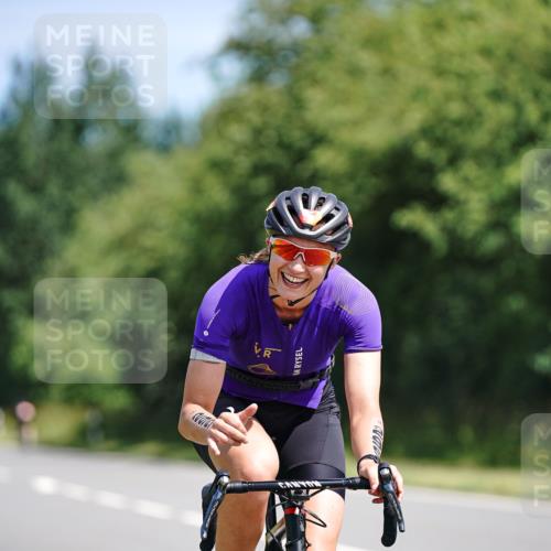 21.06.2026 - Viking Triathlon Michael Burmester http://msf.ph/oto/9864181 21.06.2026 11:46:31 Radfahren 87, 95, 154, 169, 181, 181, 280, 295, 315, 355, 355, 409, 462, 462, 527, 649, 649, 655 meine-sportfotos.de