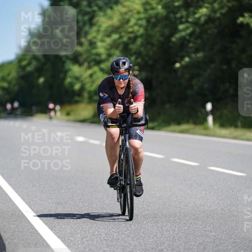21.06.2026 - Viking Triathlon Michael Burmester http://msf.ph/oto/9864196 21.06.2026 11:46:33 Radfahren 87, 95, 119, 154, 169, 181, 181, 280, 295, 315, 355, 355, 409, 462, 462, 527, 649, 649, 655 meine-sportfotos.de