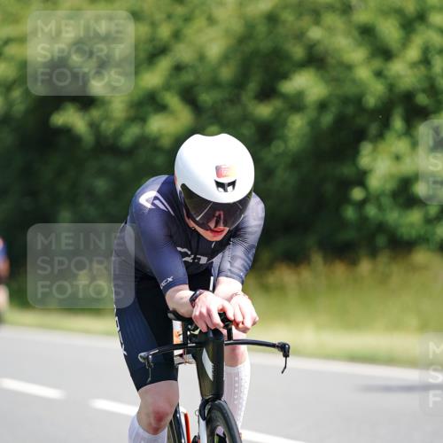 21.06.2026 - Viking Triathlon Michael Burmester http://msf.ph/oto/9864261 21.06.2026 11:46:59 Radfahren 119, 122, 237, 241, 280, 286, 301, 315, 355, 365, 426, 459, 462, 552, 565, 619, 655 meine-sportfotos.de