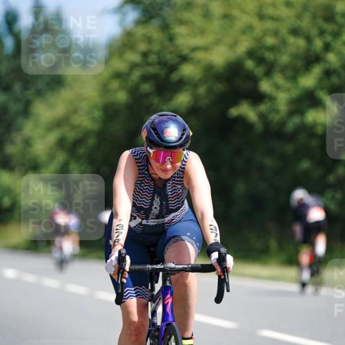 21.06.2026 - Viking Triathlon Michael Burmester http://msf.ph/oto/9864343 21.06.2026 11:47:52 Radfahren 24, 37, 185, 189, 220, 356, 378, 416, 427, 464, 474, 483, 559, 578, 601 meine-sportfotos.de