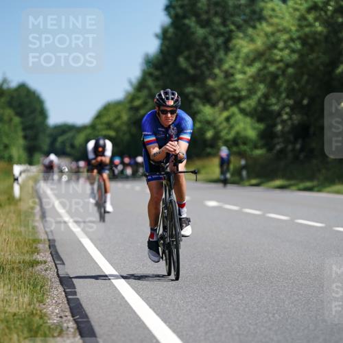 21.06.2026 - Viking Triathlon Michael Burmester http://msf.ph/oto/9864367 21.06.2026 11:48:05 Radfahren 37, 97, 189, 340, 427, 474, 559, 601, 651 meine-sportfotos.de
