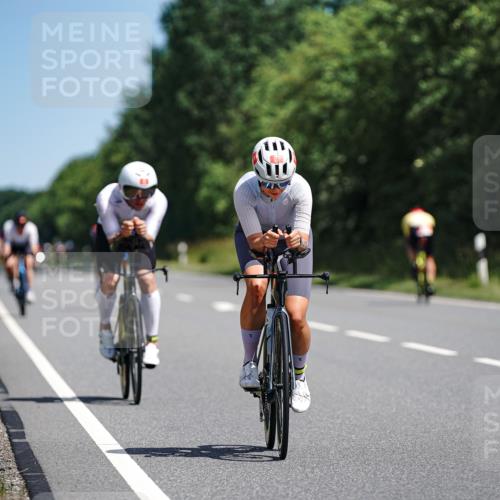 21.06.2026 - Viking Triathlon Michael Burmester http://msf.ph/oto/9864405 21.06.2026 11:48:25 Radfahren 34, 45, 97, 125, 125, 150, 150, 188, 197, 250, 303, 327, 340, 434, 485, 553, 553, 616, 622, 622, 651, 651, 652, 663, 665, 669 meine-sportfotos.de