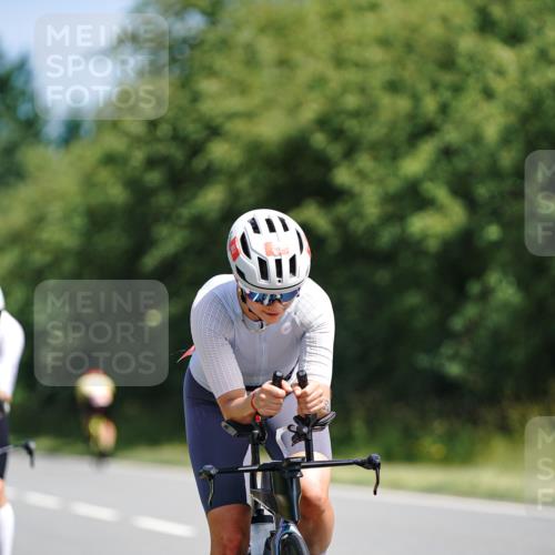 21.06.2026 - Viking Triathlon Michael Burmester http://msf.ph/oto/9864408 21.06.2026 11:48:26 Radfahren 34, 45, 97, 125, 125, 150, 150, 188, 197, 250, 303, 327, 340, 434, 485, 553, 553, 616, 616, 622, 622, 651, 651, 652, 663, 665, 669 meine-sportfotos.de