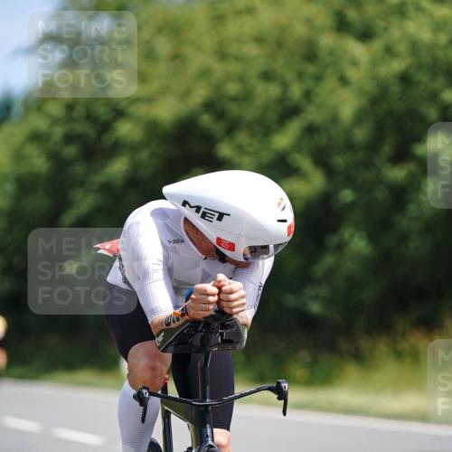 21.06.2026 - Viking Triathlon Michael Burmester http://msf.ph/oto/9864412 21.06.2026 11:48:27 Radfahren 34, 45, 97, 125, 125, 150, 150, 188, 197, 250, 303, 327, 340, 434, 485, 553, 553, 616, 616, 622, 622, 651, 652, 663, 665, 669 meine-sportfotos.de