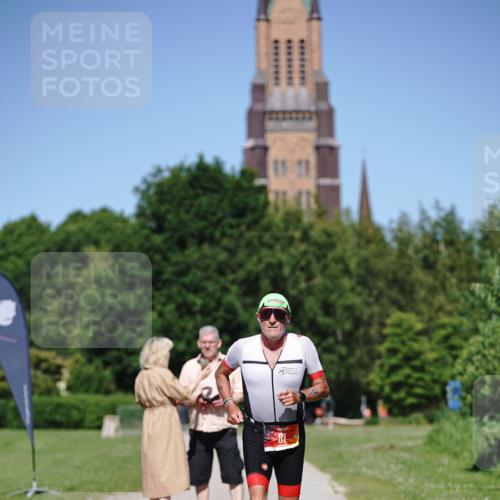 21.06.2026 - Viking Triathlon Michael Burmester http://msf.ph/oto/9864491 21.06.2026 16:43:44 Laufen 81 meine-sportfotos.de