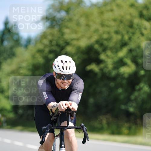 21.06.2026 - Viking Triathlon Michael Burmester http://msf.ph/oto/9864503 21.06.2026 11:48:51 Radfahren 167, 250, 283, 291, 305, 307, 433, 473, 616 meine-sportfotos.de