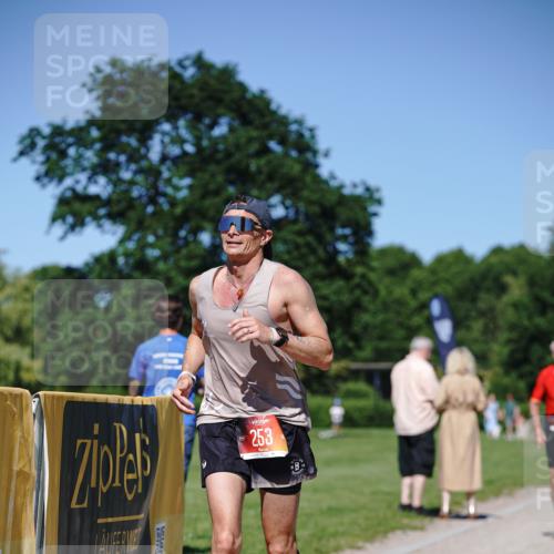 21.06.2026 - Viking Triathlon Michael Burmester http://msf.ph/oto/9864542 21.06.2026 16:44:47 Laufen 253, 431 meine-sportfotos.de