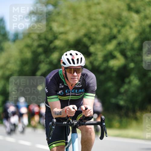 21.06.2026 - Viking Triathlon Michael Burmester http://msf.ph/oto/9864568 21.06.2026 11:49:10 Radfahren 167, 175, 203, 296, 298, 302, 307, 368, 433, 473 meine-sportfotos.de