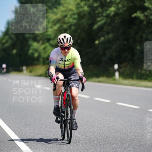 21.06.2026 - Viking Triathlon Michael Burmester http://msf.ph/oto/9864575 21.06.2026 11:49:29 Radfahren 9, 38, 168, 175, 207, 254, 302, 368, 471, 489, 498, 629 meine-sportfotos.de