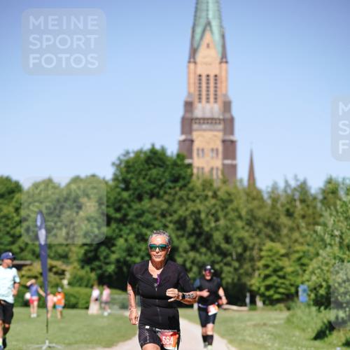 21.06.2026 - Viking Triathlon Michael Burmester http://msf.ph/oto/9864603 21.06.2026 16:46:13 Laufen 564 meine-sportfotos.de