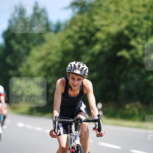 21.06.2026 - Viking Triathlon Michael Burmester http://msf.ph/oto/9864625 21.06.2026 11:49:41 Radfahren 9, 38, 40, 156, 156, 168, 207, 224, 254, 346, 393, 471, 482, 489, 492, 493, 498, 528, 629 meine-sportfotos.de