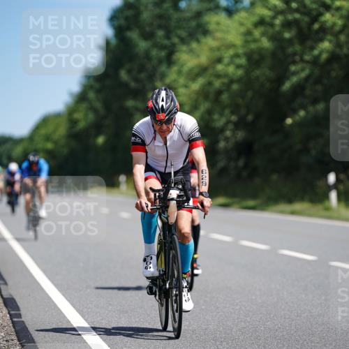21.06.2026 - Viking Triathlon Michael Burmester http://msf.ph/oto/9864635 21.06.2026 11:49:42 Radfahren 9, 38, 40, 40, 93, 156, 156, 168, 207, 224, 254, 346, 393, 471, 482, 489, 492, 493, 498, 528, 629, 633 meine-sportfotos.de