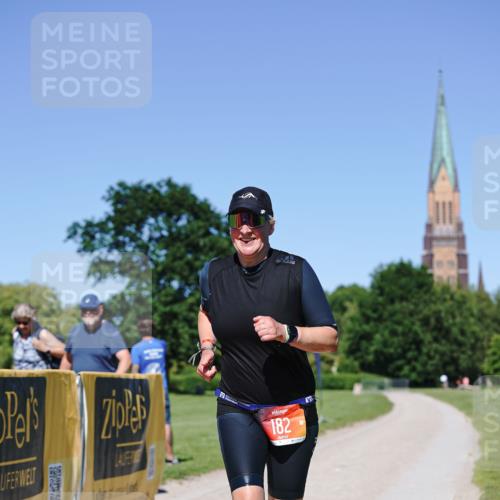 21.06.2026 - Viking Triathlon Michael Burmester http://msf.ph/oto/9864639 21.06.2026 16:46:25 Laufen 182 meine-sportfotos.de