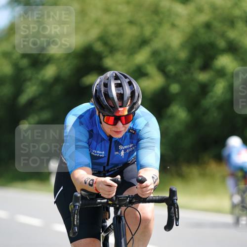 21.06.2026 - Viking Triathlon Michael Burmester http://msf.ph/oto/9864662 21.06.2026 11:49:47 Radfahren 40, 40, 93, 156, 156, 168, 207, 218, 224, 254, 346, 393, 471, 482, 492, 493, 528, 614, 629, 633 meine-sportfotos.de
