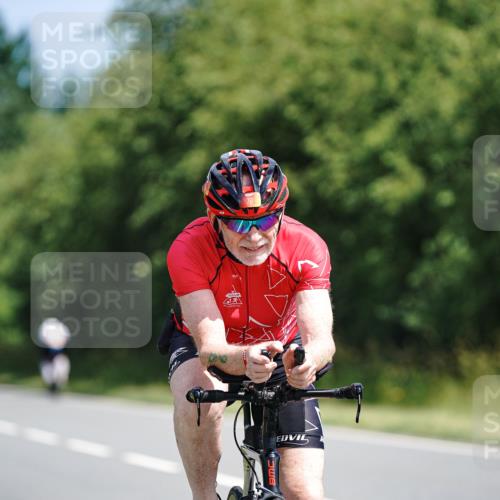 21.06.2026 - Viking Triathlon Michael Burmester http://msf.ph/oto/9864760 21.06.2026 11:50:19 Radfahren 33, 76, 92, 107, 151, 152, 244, 272, 297, 300, 351, 414, 519, 557, 574, 614, 633, 641 meine-sportfotos.de