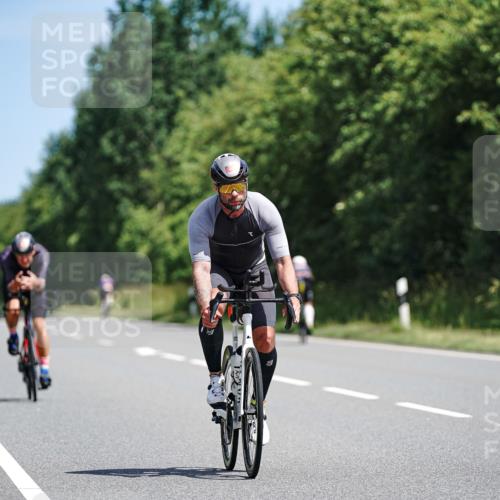 21.06.2026 - Viking Triathlon Michael Burmester http://msf.ph/oto/9864791 21.06.2026 11:50:33 Radfahren 33, 88, 92, 107, 151, 174, 195, 229, 297, 351, 376, 385, 414, 422, 512, 557, 574, 618, 641, 641 meine-sportfotos.de