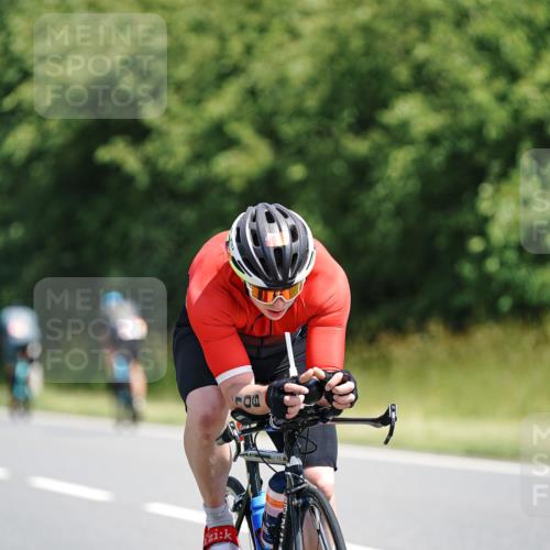 21.06.2026 - Viking Triathlon Michael Burmester http://msf.ph/oto/9864856 21.06.2026 11:50:53 Radfahren 88, 106, 106, 195, 413, 512, 564, 590, 641, 647, 647 meine-sportfotos.de