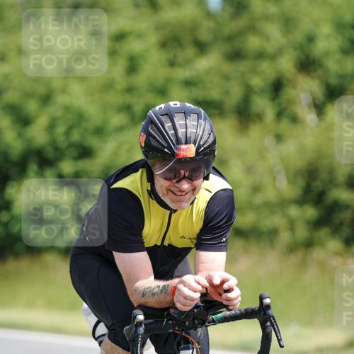 21.06.2026 - Viking Triathlon Michael Burmester http://msf.ph/oto/9864889 21.06.2026 11:51:23 Radfahren 22, 69, 85, 153, 193, 248, 274, 377, 389, 403, 415, 461, 479, 497, 502, 511, 521, 566, 626, 656 meine-sportfotos.de