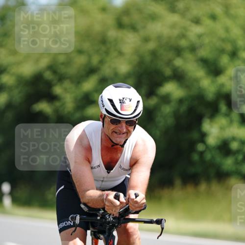 21.06.2026 - Viking Triathlon Michael Burmester http://msf.ph/oto/9864902 21.06.2026 11:51:37 Radfahren 22, 69, 248, 325, 377, 389, 403, 415, 461, 479, 497, 511, 566, 626, 656 meine-sportfotos.de