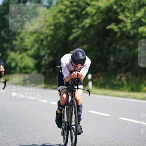 21.06.2026 - Viking Triathlon Michael Burmester http://msf.ph/oto/9864936 21.06.2026 11:52:02 Radfahren 61, 77, 80, 80, 141, 359, 410, 423, 491, 550, 636, 660 meine-sportfotos.de