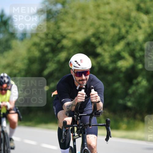 21.06.2026 - Viking Triathlon Michael Burmester http://msf.ph/oto/9864955 21.06.2026 11:52:03 Radfahren 61, 77, 80, 80, 141, 359, 410, 423, 491, 550, 636, 660 meine-sportfotos.de