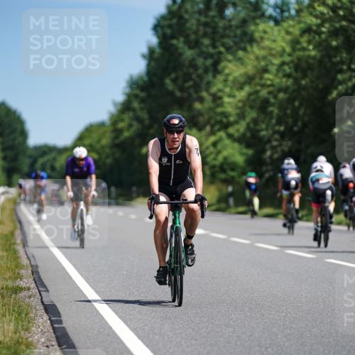 21.06.2026 - Viking Triathlon Michael Burmester http://msf.ph/oto/9864964 21.06.2026 11:52:09 Radfahren 61, 77, 80, 80, 141, 410, 423, 491, 520, 550, 636, 660 meine-sportfotos.de