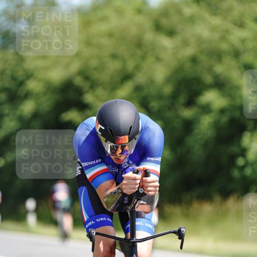 21.06.2026 - Viking Triathlon Michael Burmester http://msf.ph/oto/9864996 21.06.2026 11:52:16 Radfahren 77, 80, 141, 410, 516, 520, 550, 636, 660 meine-sportfotos.de