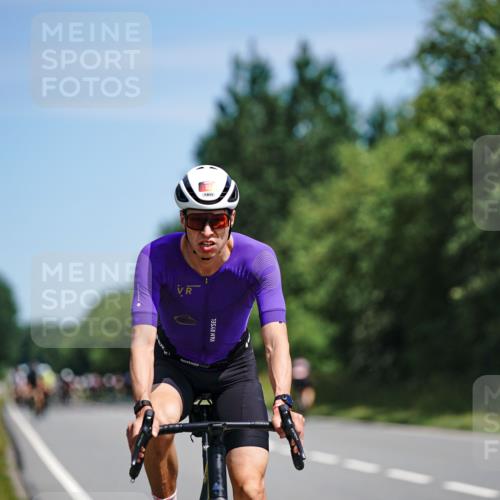 21.06.2026 - Viking Triathlon Michael Burmester http://msf.ph/oto/9865024 21.06.2026 11:52:38 Radfahren 27, 104, 109, 117, 135, 145, 180, 184, 233, 446, 452, 496, 500, 515, 516 meine-sportfotos.de