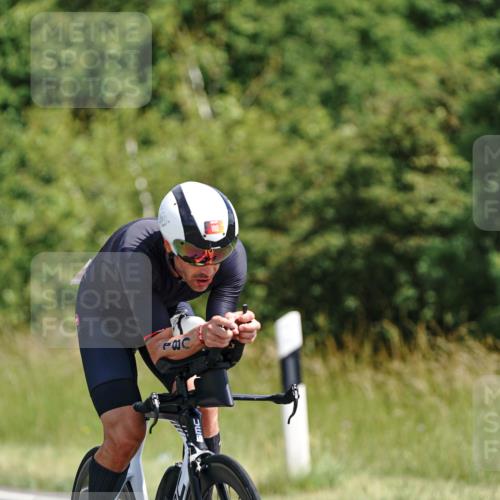 21.06.2026 - Viking Triathlon Michael Burmester http://msf.ph/oto/9865052 21.06.2026 11:52:53 Radfahren 104, 109, 135, 145, 178, 180, 202, 383, 446, 452, 452, 496, 500, 515, 603, 610 meine-sportfotos.de
