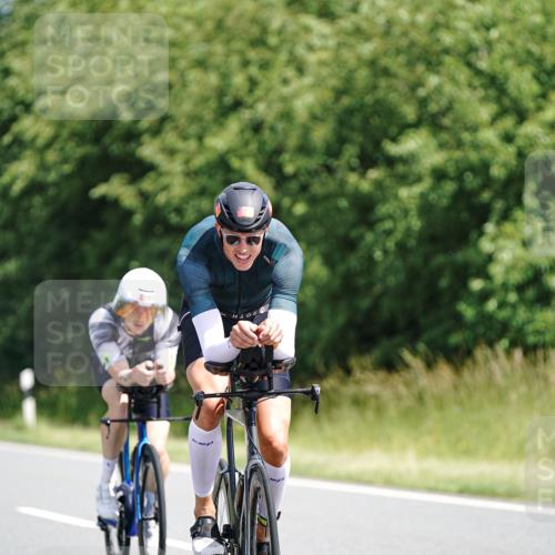 21.06.2026 - Viking Triathlon Michael Burmester http://msf.ph/oto/9865080 21.06.2026 11:52:57 Radfahren 104, 109, 135, 145, 160, 178, 180, 182, 202, 383, 446, 452, 452, 496, 500, 515, 603, 610 meine-sportfotos.de