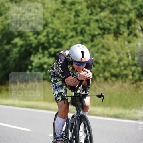 21.06.2026 - Viking Triathlon Michael Burmester http://msf.ph/oto/9865106 21.06.2026 11:53:02 Radfahren 104, 109, 135, 145, 160, 178, 182, 202, 202, 383, 446, 452, 496, 500, 515, 603, 610 meine-sportfotos.de