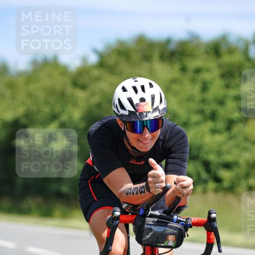 21.06.2026 - Viking Triathlon Michael Burmester http://msf.ph/oto/9865171 21.06.2026 11:53:31 Radfahren 1, 4, 59, 339, 400, 400, 538, 539 meine-sportfotos.de