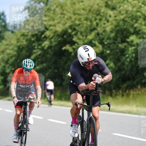 21.06.2026 - Viking Triathlon Michael Burmester http://msf.ph/oto/9865321 21.06.2026 11:56:15 Radfahren 18, 131, 133, 321, 334, 341, 405, 432, 436, 436, 439, 486, 487, 506, 533, 533 meine-sportfotos.de