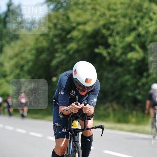 21.06.2026 - Viking Triathlon Michael Burmester http://msf.ph/oto/9865353 21.06.2026 11:56:30 Radfahren 18, 131, 177, 258, 321, 334, 401, 405, 436, 436, 470, 533, 602 meine-sportfotos.de