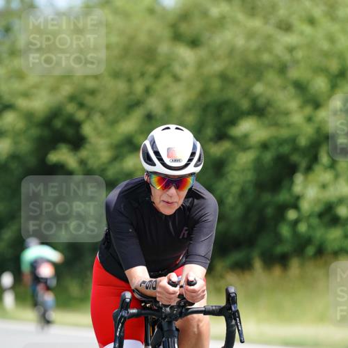 21.06.2026 - Viking Triathlon Michael Burmester http://msf.ph/oto/9865389 21.06.2026 11:57:15 Radfahren 25, 134, 137, 158, 190, 225, 253, 344, 369, 388, 449, 469, 547, 575, 630, 630 meine-sportfotos.de