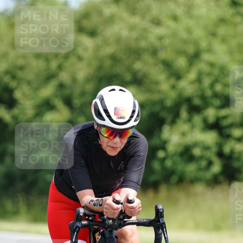 21.06.2026 - Viking Triathlon Michael Burmester http://msf.ph/oto/9865392 21.06.2026 11:57:15 Radfahren 25, 134, 137, 158, 190, 225, 253, 344, 369, 388, 449, 469, 547, 575, 630, 630 meine-sportfotos.de