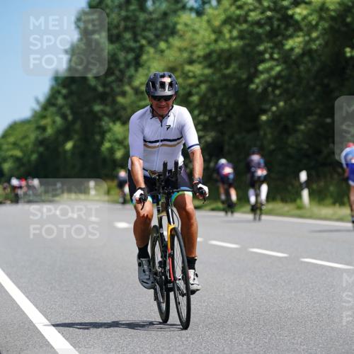 21.06.2026 - Viking Triathlon Michael Burmester http://msf.ph/oto/9865410 21.06.2026 11:57:56 Radfahren 54, 192, 275, 352, 430, 453, 523, 605, 607, 628, 667 meine-sportfotos.de