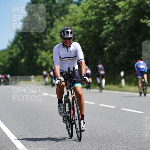 21.06.2026 - Viking Triathlon Michael Burmester http://msf.ph/oto/9865413 21.06.2026 11:57:56 Radfahren 54, 192, 275, 352, 430, 453, 523, 605, 607, 628, 667 meine-sportfotos.de