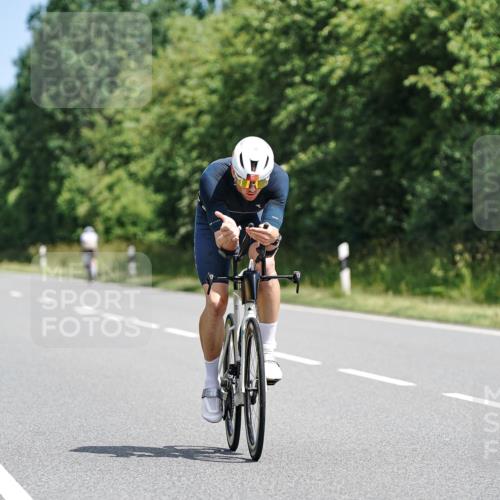 21.06.2026 - Viking Triathlon Michael Burmester http://msf.ph/oto/9865451 21.06.2026 11:58:28 Radfahren 5, 36, 36, 48, 139, 164, 192, 208, 208, 221, 223, 232, 251, 278, 312, 353, 358, 466, 494, 517, 563, 635, 654 meine-sportfotos.de