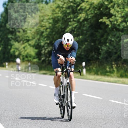 21.06.2026 - Viking Triathlon Michael Burmester http://msf.ph/oto/9865454 21.06.2026 11:58:28 Radfahren 5, 36, 36, 48, 139, 164, 192, 208, 208, 221, 223, 232, 251, 278, 312, 353, 358, 466, 494, 517, 563, 635, 654 meine-sportfotos.de