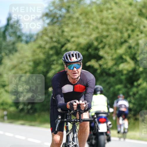 21.06.2026 - Viking Triathlon Michael Burmester http://msf.ph/oto/9865488 21.06.2026 11:58:46 Radfahren 31, 36, 105, 139, 164, 208, 230, 230, 278, 310, 330, 353, 358, 362, 371, 375, 551, 563, 635, 635 meine-sportfotos.de