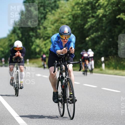 21.06.2026 - Viking Triathlon Michael Burmester http://msf.ph/oto/9865528 21.06.2026 11:59:12 Radfahren 47, 91, 230, 242, 276, 306, 311, 379, 421, 441, 444, 444, 510, 524, 531, 536, 537, 638, 638 meine-sportfotos.de
