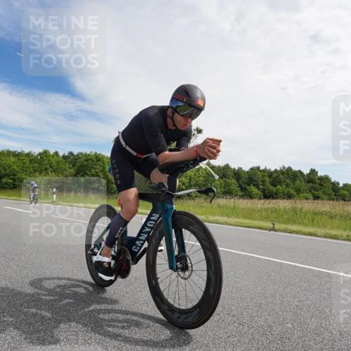 21.06.2026 - Viking Triathlon Michael Burmester http://msf.ph/oto/9865535 21.06.2026 11:10:20 Radfahren 85, 107, 169, 318, 345, 376, 377, 389, 436, 470, 497, 505, 527, 533, 533, 539, 574, 602 meine-sportfotos.de