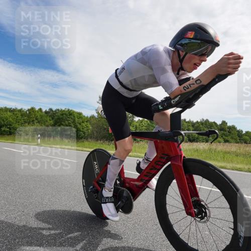 21.06.2026 - Viking Triathlon Michael Burmester http://msf.ph/oto/9865551 21.06.2026 11:11:09 Radfahren 36, 103, 183, 230, 251, 270, 444, 569, 626, 662 meine-sportfotos.de