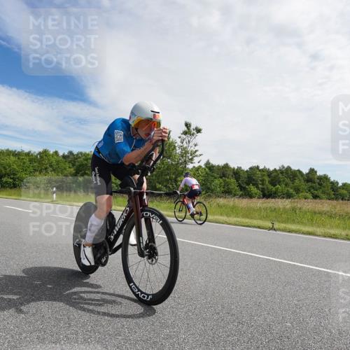 21.06.2026 - Viking Triathlon Michael Burmester http://msf.ph/oto/9865559 21.06.2026 11:12:08 Radfahren 29, 105, 209, 218, 326, 341, 354, 359, 369, 448 meine-sportfotos.de