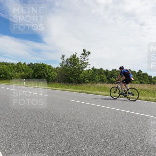 21.06.2026 - Viking Triathlon Michael Burmester http://msf.ph/oto/9865578 21.06.2026 11:13:30 Radfahren 27, 172, 287, 334, 353, 358, 358, 510, 540, 540, 555, 658 meine-sportfotos.de