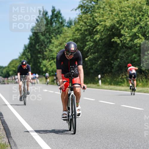 21.06.2026 - Viking Triathlon Michael Burmester http://msf.ph/oto/9865593 21.06.2026 11:59:20 Radfahren 47, 91, 173, 242, 276, 306, 311, 313, 379, 421, 441, 444, 444, 510, 524, 531, 536, 537, 638 meine-sportfotos.de