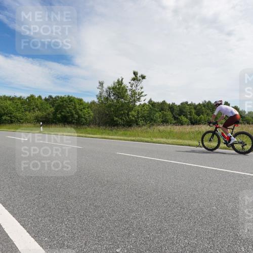 21.06.2026 - Viking Triathlon Michael Burmester http://msf.ph/oto/9865595 21.06.2026 11:14:48 Radfahren 14, 91, 116, 155, 223, 313, 317, 410, 453, 454, 523, 554, 554, 571, 639 meine-sportfotos.de