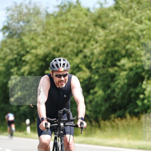 21.06.2026 - Viking Triathlon Michael Burmester http://msf.ph/oto/9865649 21.06.2026 11:59:36 Radfahren 91, 173, 222, 268, 273, 306, 313, 350, 357, 440, 510, 576 meine-sportfotos.de